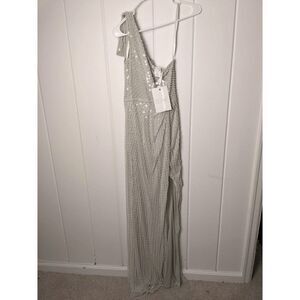 NWT Mac Duggal Women’s One Shoulder Beaded Maxi Dress Silver Size 6